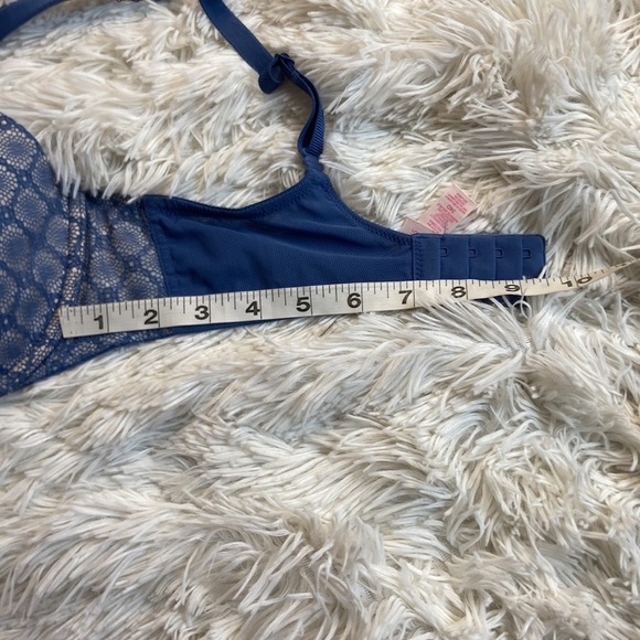 Victoria's Secret Blue Lace perfect coverage Bra - Picture 4 of 6
